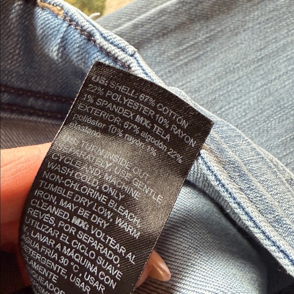 White House Black Market High Rise Kick Flare Everyday Soft Jeans 👖 - Picture 12 of 12